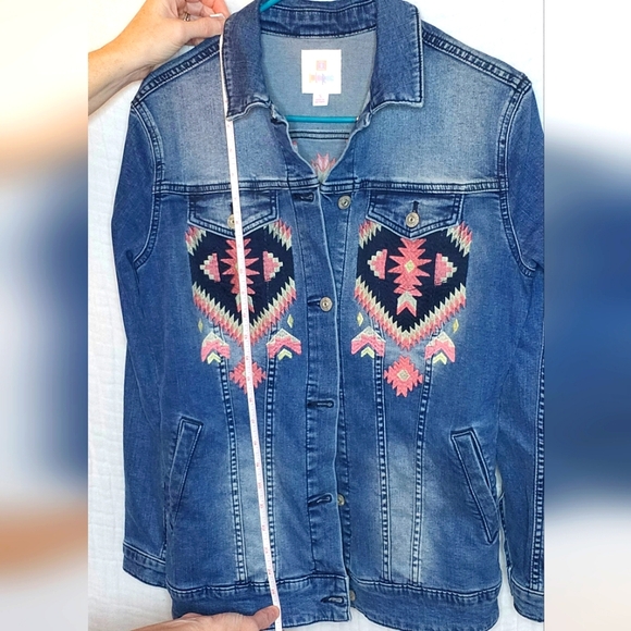 LuLaRoe "Jaxson" Style Embroidered Aztec Denim Jacket Size Small (6-8) - Picture 9 of 9